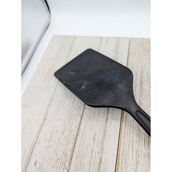 Farberware Solid Spatula Turner Flipper Black Nylon Plastic 13 1/2" - Picture 5 of 6